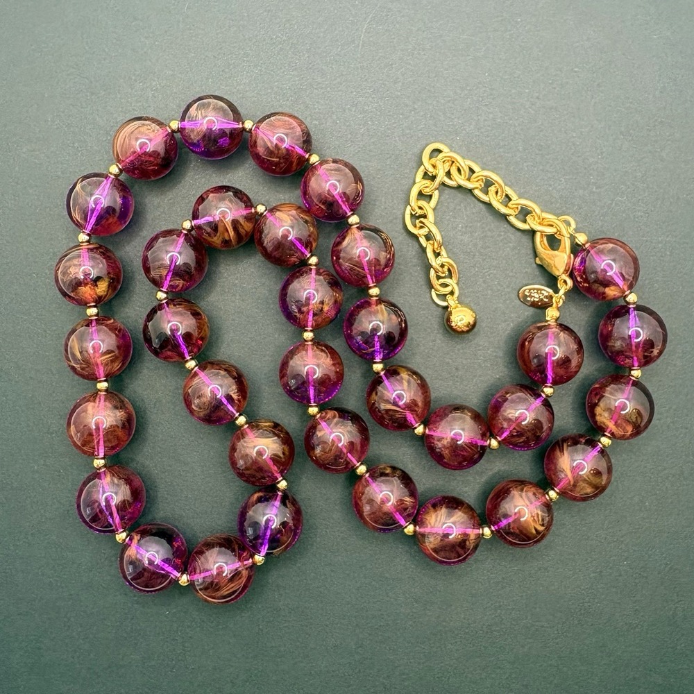 Vintage Joan Rivers Marbled Purple Acrylic Lucite Round Beaded Necklace 25"
